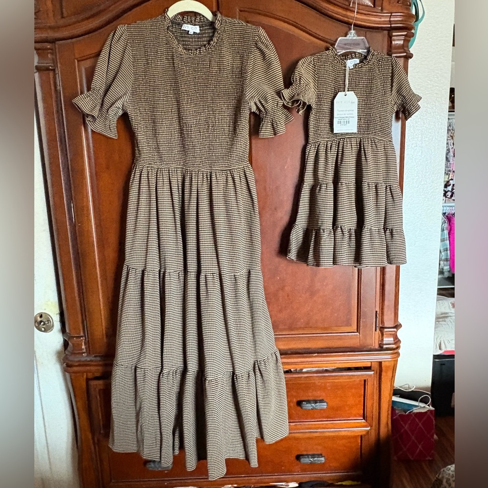 Ivy City Mother & Daughter Gingham matching dress